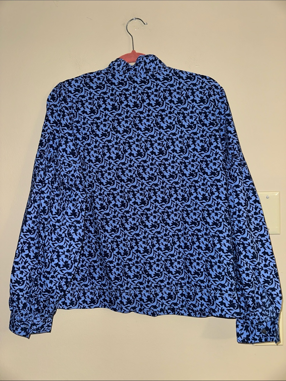 Blue Floral Tie-Neck Blouse - Picture 3 of 6